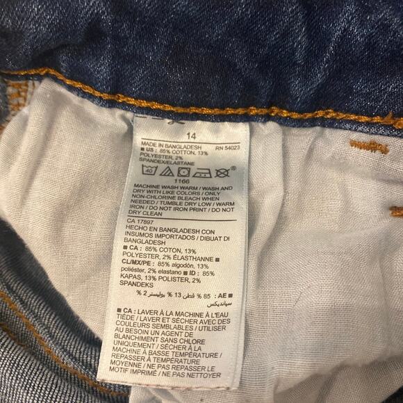 Old Navy rockstar super skinny denim size 14 inseam is  27 inches. - Picture 3 of 5